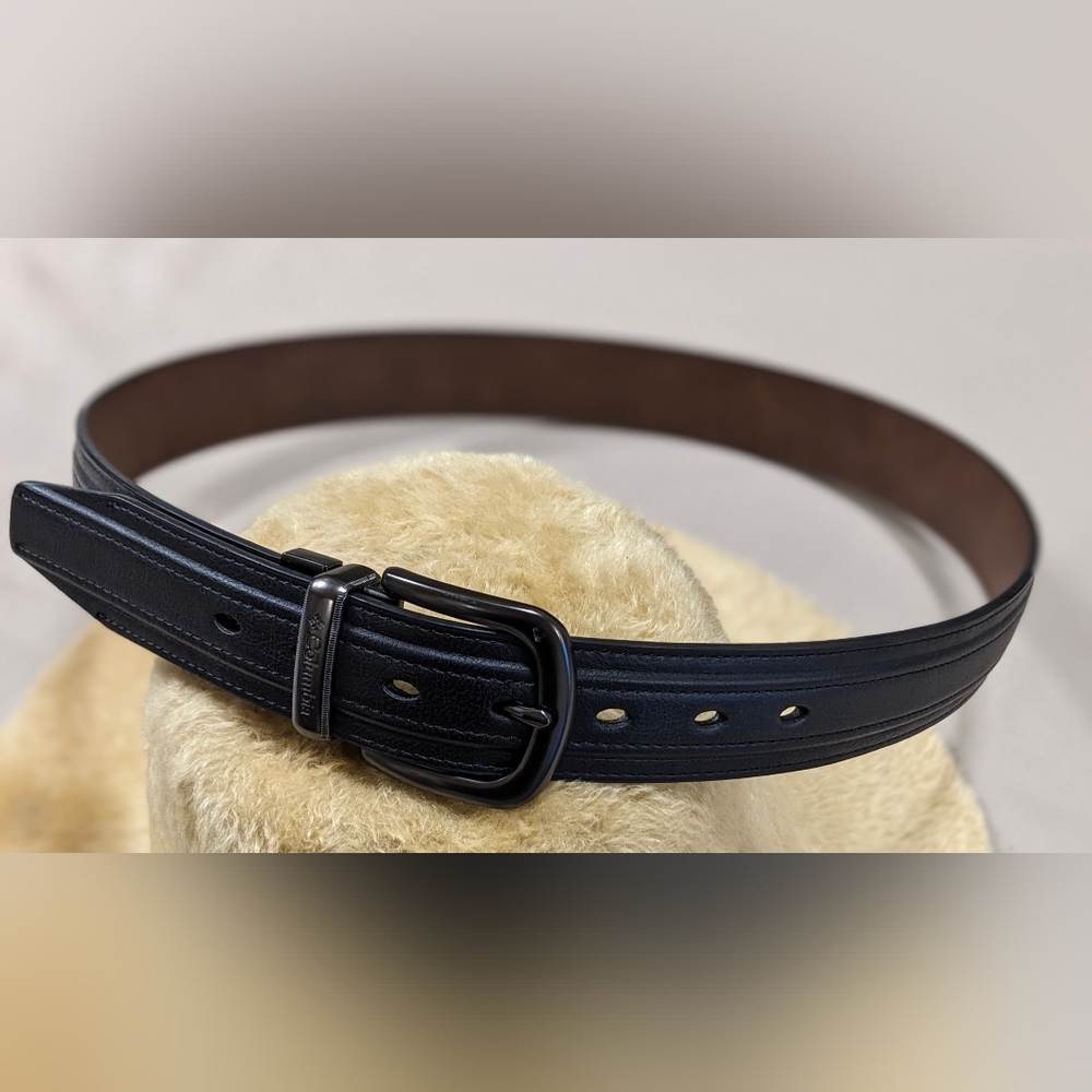 Columbia Reversible Black/Brown Syntheic Leather Belt - Size Medium
